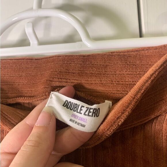 Double Zero Small Burnt‎ Orange Corduroy Mini Skirt - Picture 3 of 4